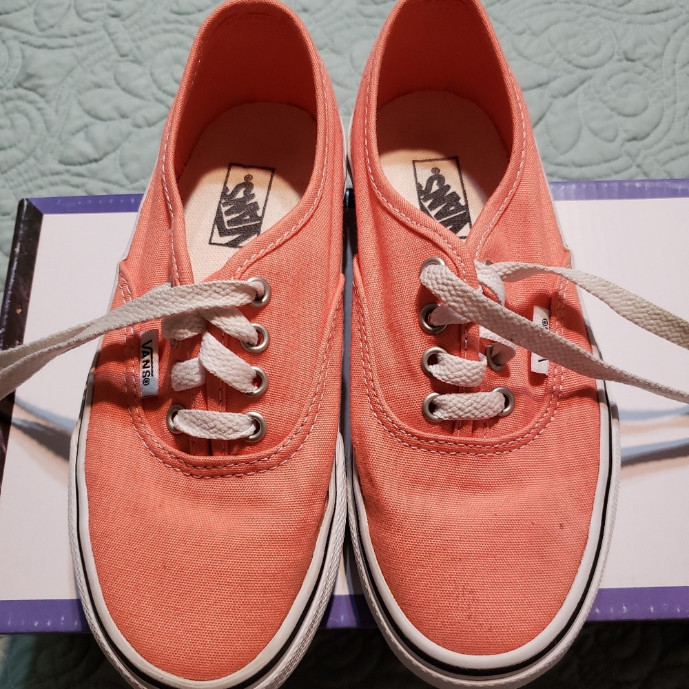 Vans kids deck tie shoes size 1.5 great for summer
